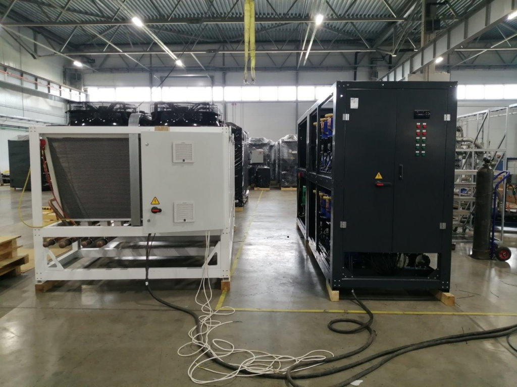 Чиллер с выносным конденсатором.jpg