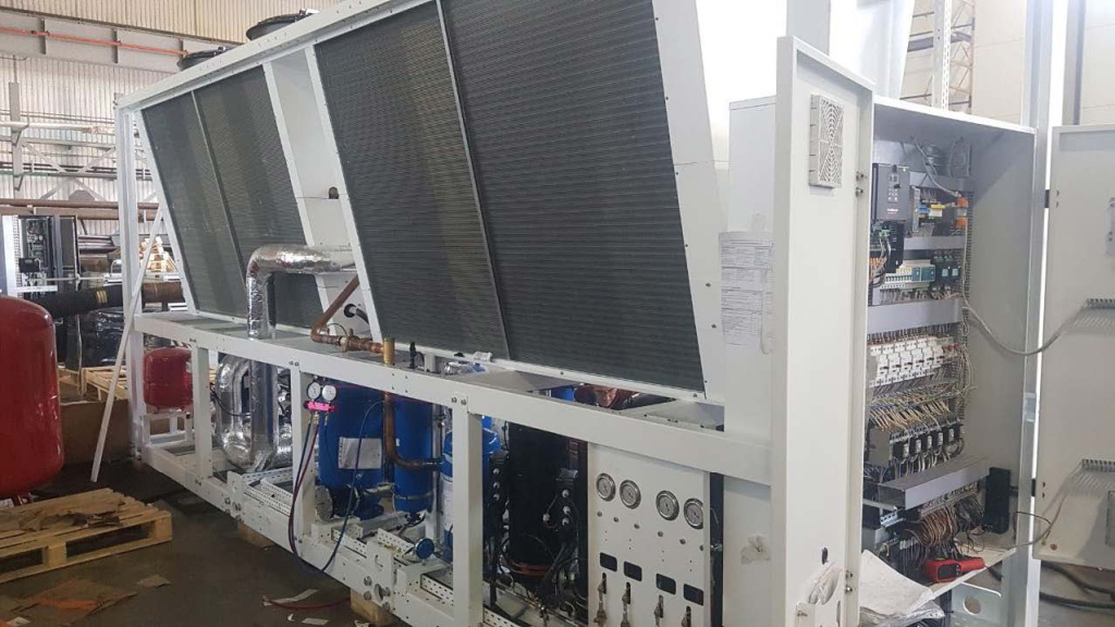 замена чиллера Emerson на РЕФКУЛ.jpg