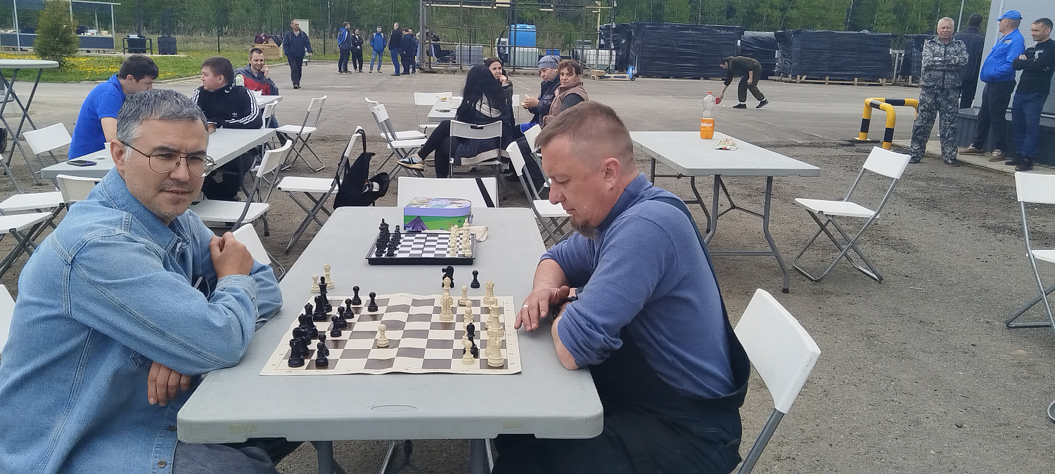 Праздник весны на заводе "РЕФКУЛ"